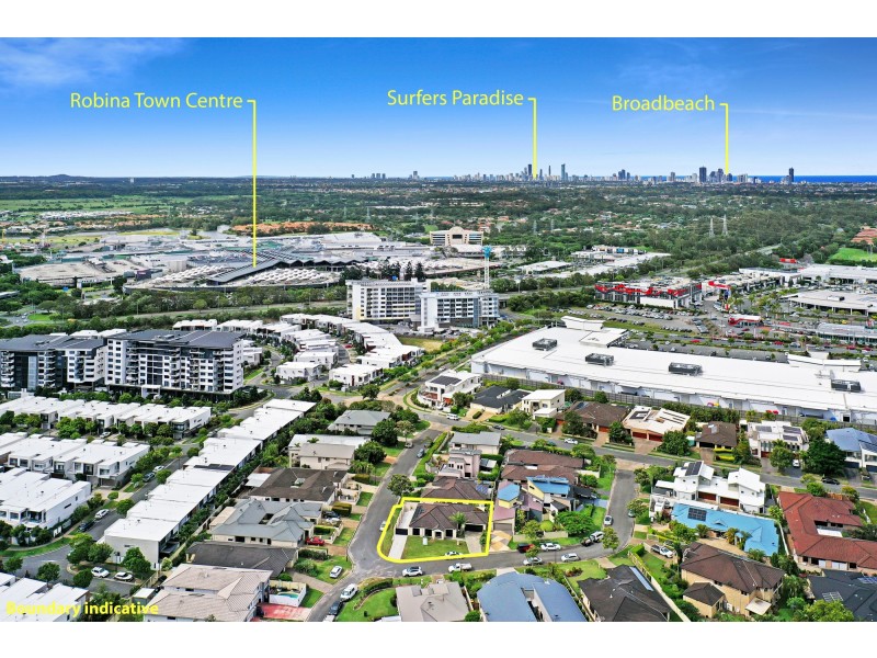 1/4 Silvermaple Street, Robina QLD 4226