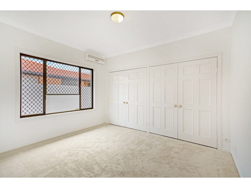 90 Manly Drive, Robina QLD 4226