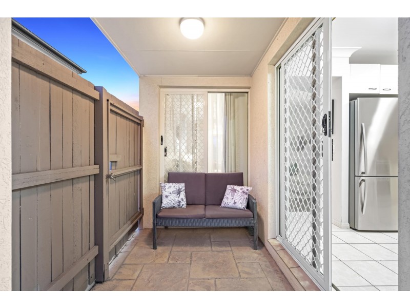 1/14 Maud Street, Tugun QLD 4224