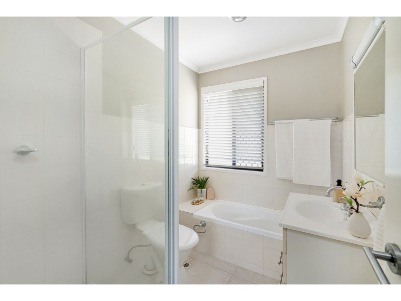 3/33 Frascott Avenue, Varsity Lakes QLD 4227