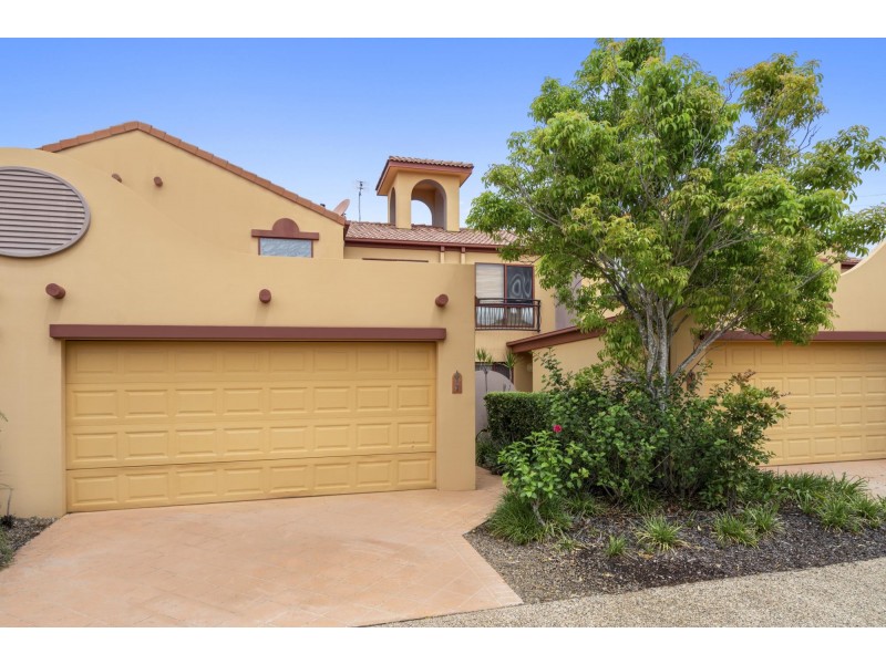 7/8 Woody Views Way, Robina QLD 4226