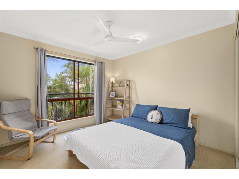 7/8 Woody Views Way, Robina QLD 4226