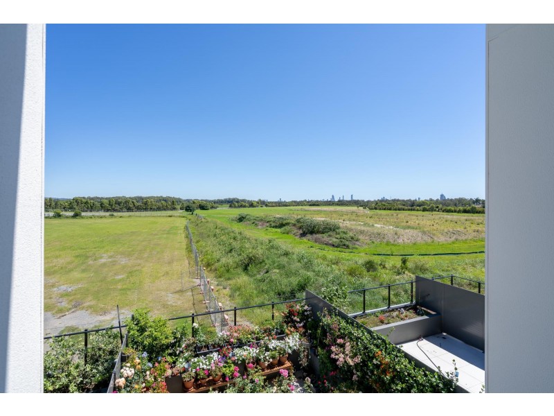 62/1 Vue Boulevard, Robina QLD 4226