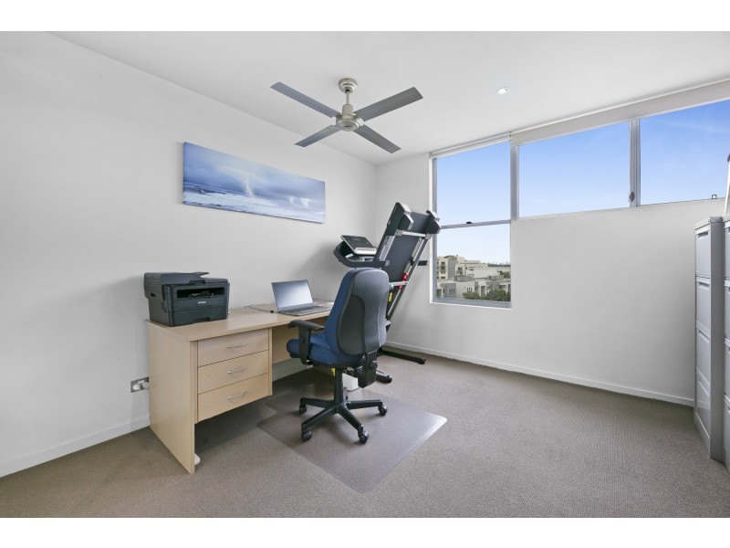 225/60 Riverwalk Avenue, Robina QLD 4226