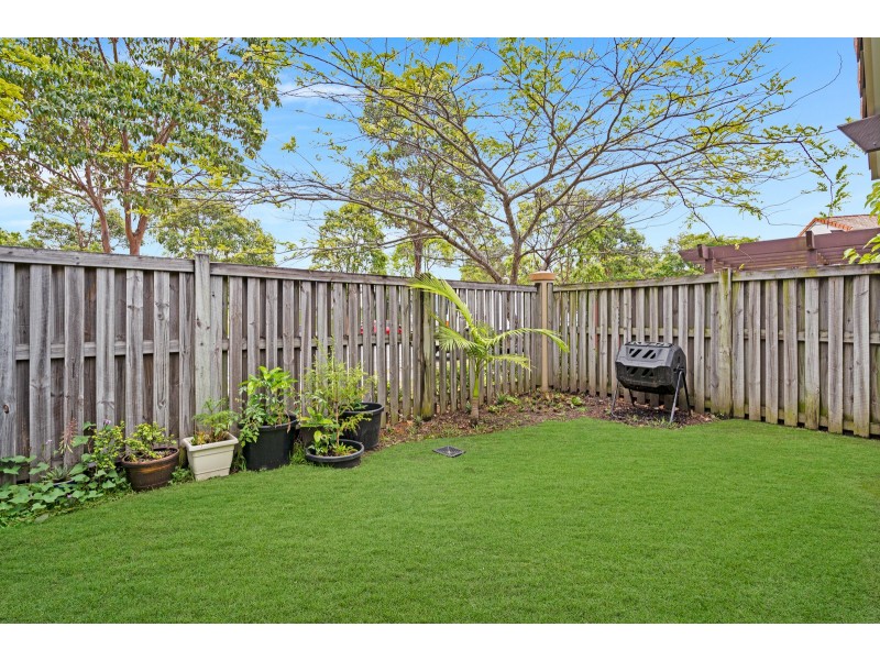 72/302 Christine Avenue, Varsity Lakes QLD 4227