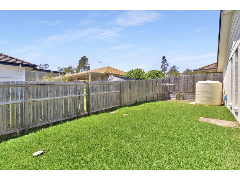 10 Kondalilla Terrace, Waterford QLD 4133