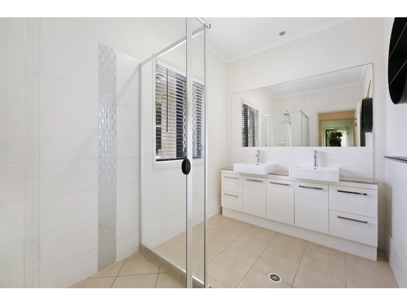 52 Solomon Lane, Wongawallan QLD 4210