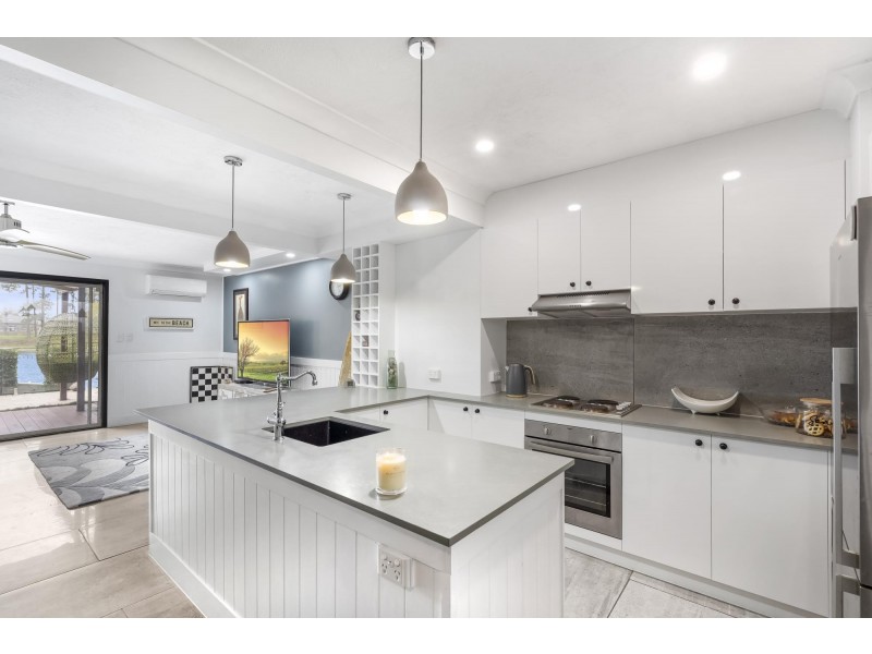 42/2-10 Coolgardie Street, Elanora QLD 4221