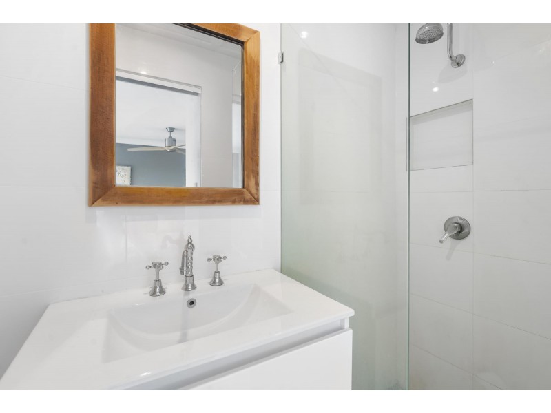 42/2-10 Coolgardie Street, Elanora QLD 4221