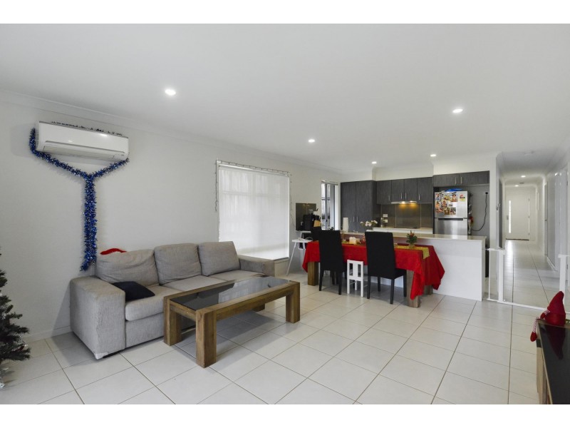 18 Arrowsmith Crescent, Ormeau Hills QLD 4208