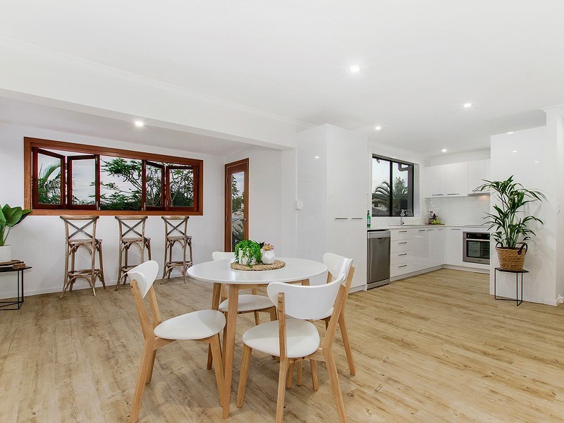 6 Jingella Street, Hope Island QLD 4212