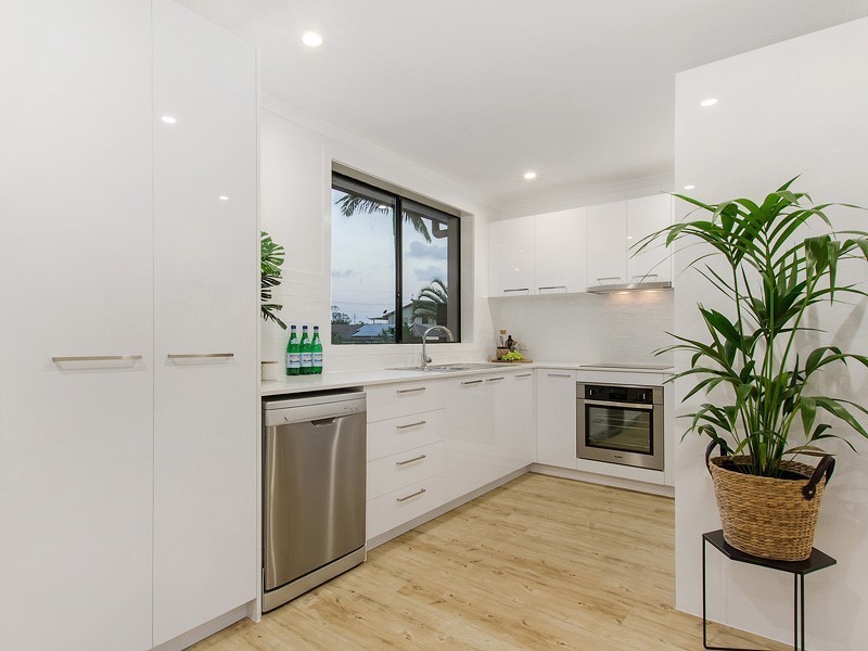 6 Jingella Street, Hope Island QLD 4212