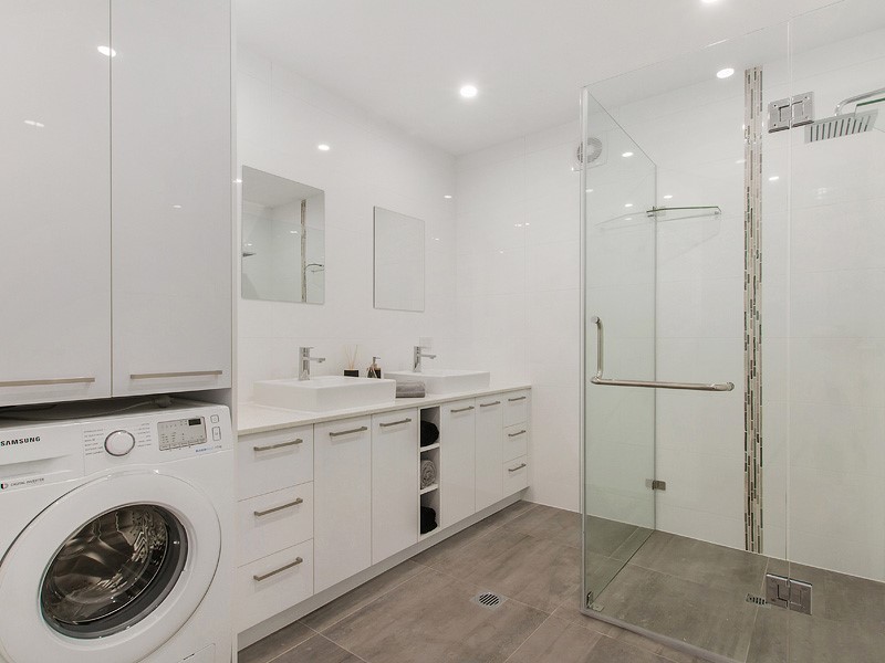 6 Jingella Street, Hope Island QLD 4212