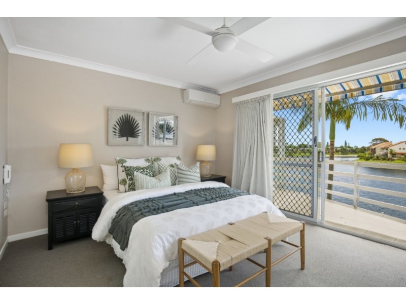 6/22 Aquila Court, Mermaid Waters QLD 4218