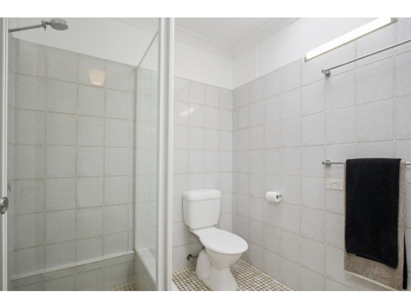 6/22 Aquila Court, Mermaid Waters QLD 4218