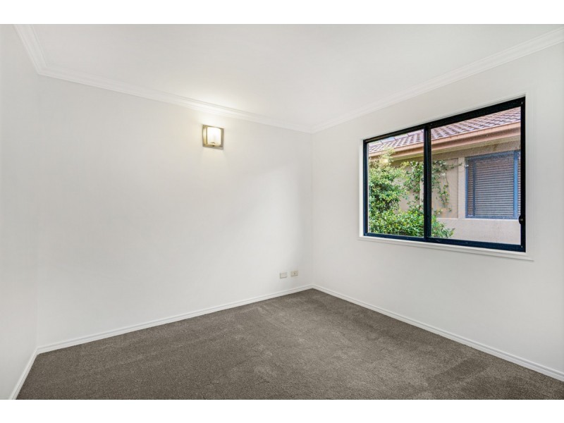 98/4 University Drive, Robina QLD 4226