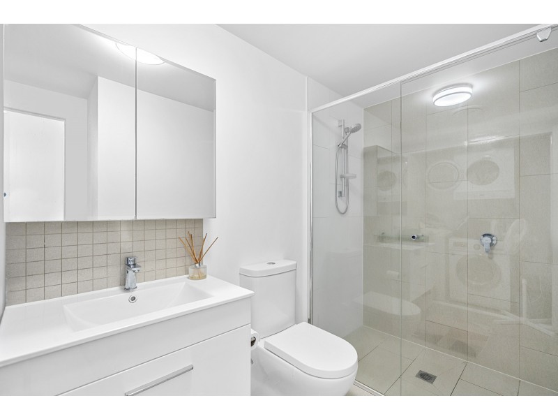 1115/65 Varsity Parade, Varsity Lakes QLD 4227