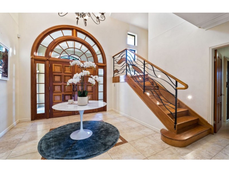 75 The Sovereign Mile, Paradise Point QLD 4216