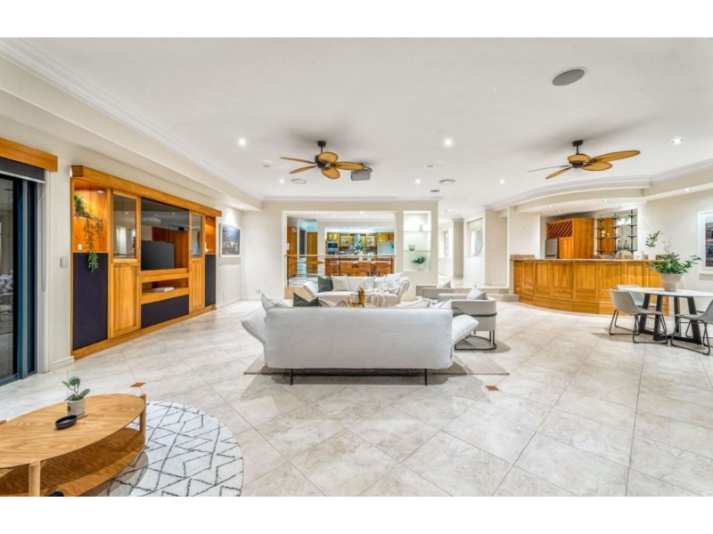 75 The Sovereign Mile, Paradise Point QLD 4216