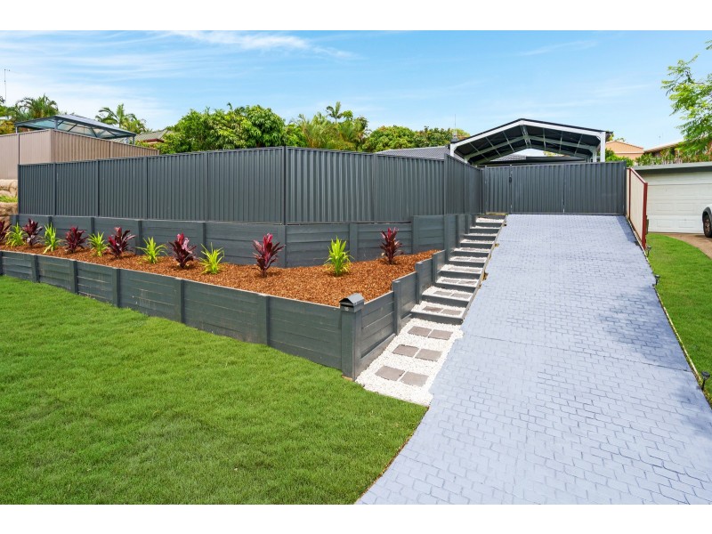 15 Dormello Drive, Worongary QLD 4213