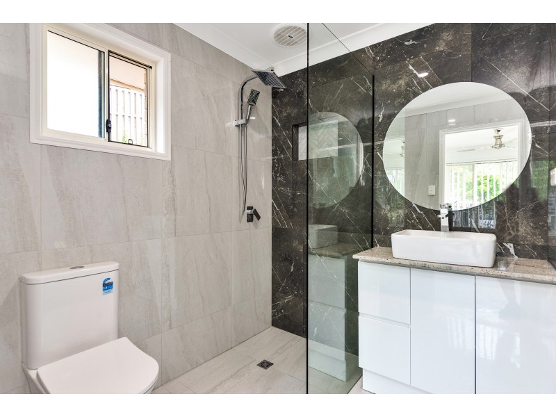 6 Amaray Drive, Upper Coomera QLD 4209