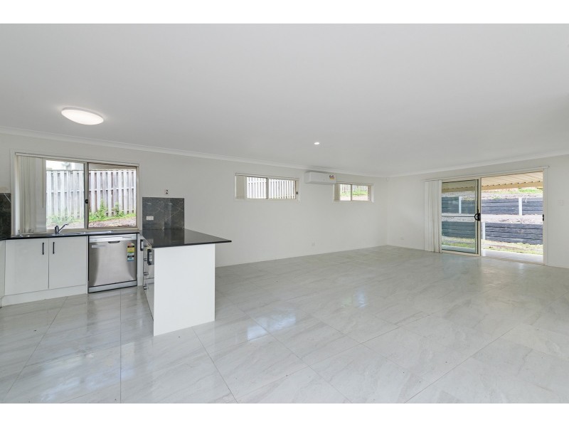 6 Amaray Drive, Upper Coomera QLD 4209