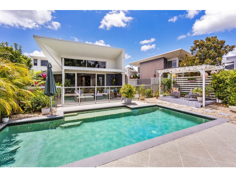 835 Legend Trail, Robina QLD 4226