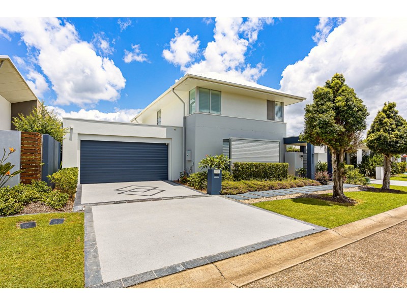 835 Legend Trail, Robina QLD 4226