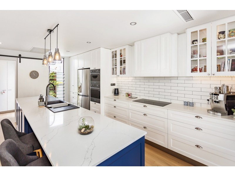 835 Legend Trail, Robina QLD 4226