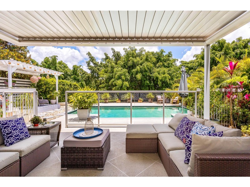 835 Legend Trail, Robina QLD 4226