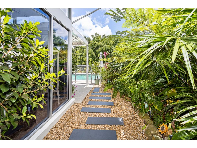 835 Legend Trail, Robina QLD 4226