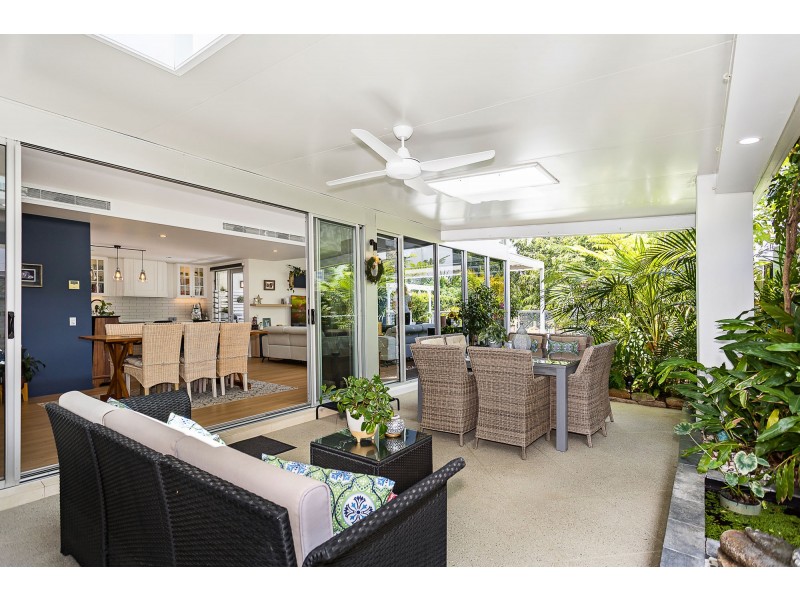 835 Legend Trail, Robina QLD 4226