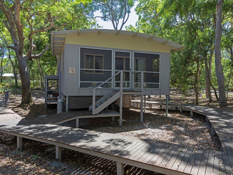 Lindsay 9 Couran Cove, South Stradbroke QLD 4216