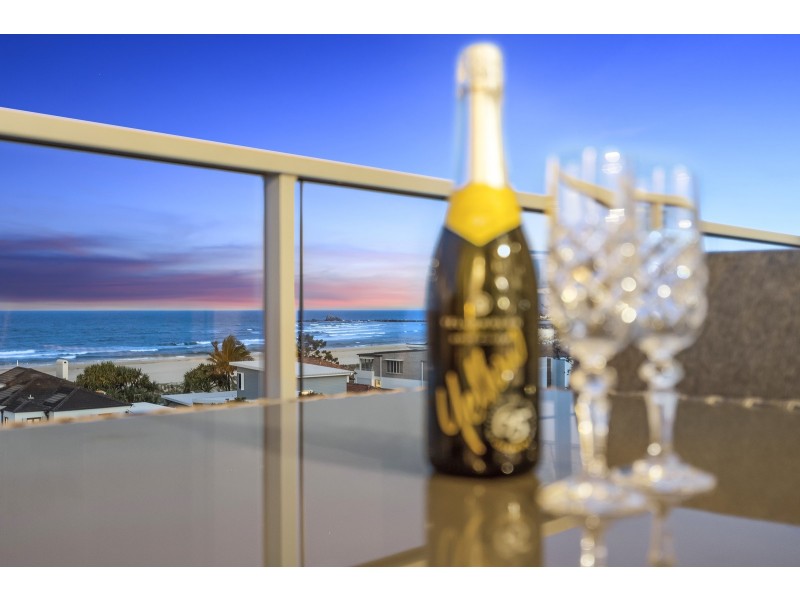 405/10 Third Avenue, Palm Beach QLD 4221