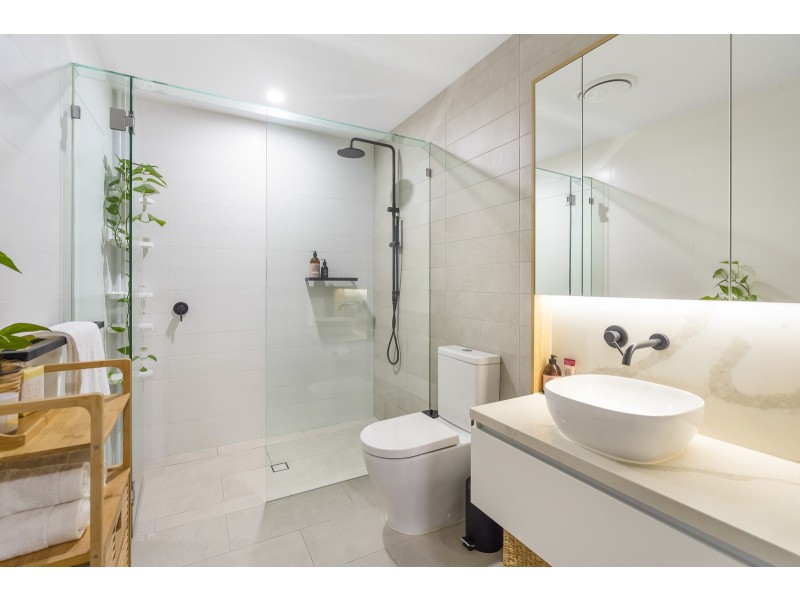 405/10 Third Avenue, Palm Beach QLD 4221