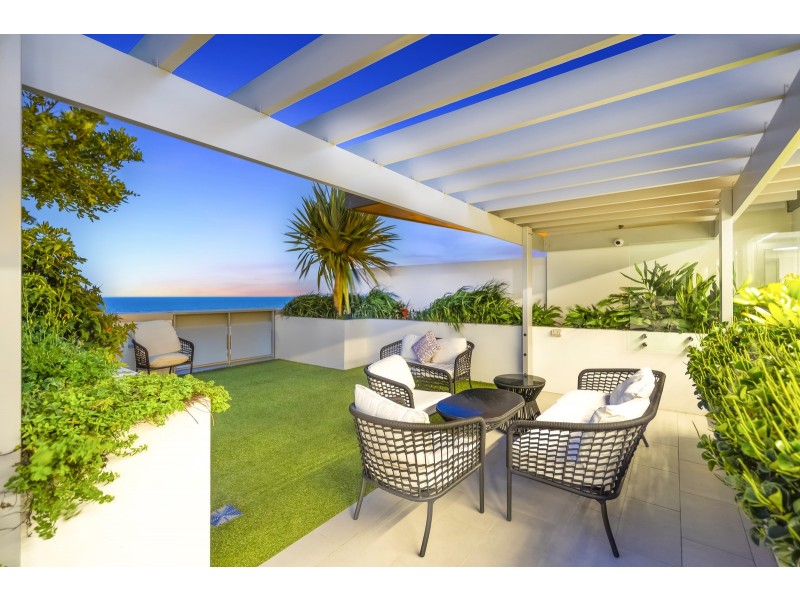 405/10 Third Avenue, Palm Beach QLD 4221