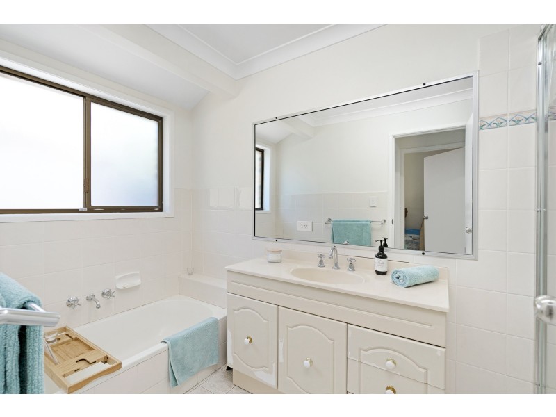 12 Equinox Court, Mudgeeraba QLD 4213