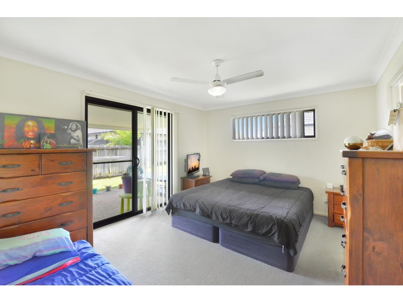 8 Freesia Court, Ormeau QLD 4208