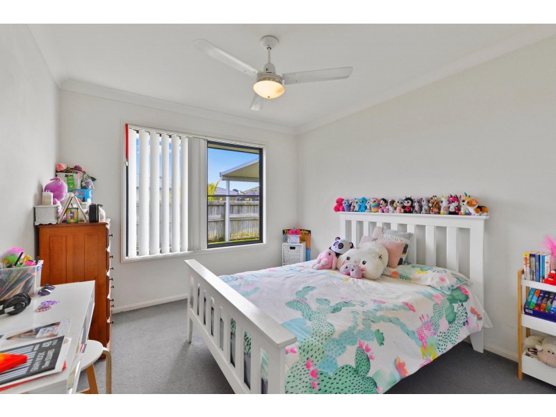 8 Freesia Court, Ormeau QLD 4208