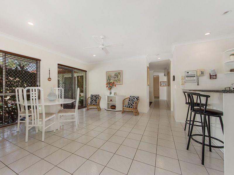 37 Beauty Point Drive, Robina QLD 4226