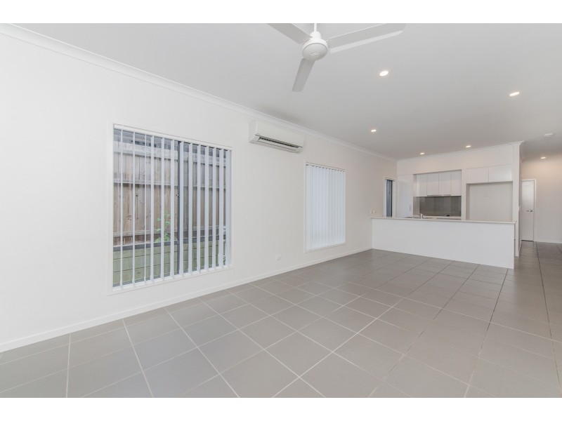 7 Caulfield Court, Pimpama QLD 4209