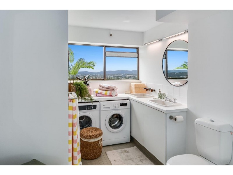 43/146-156 The Esplanade, Burleigh Heads QLD 4220