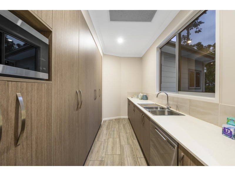 74 Carrington Road, Bonogin QLD 4213