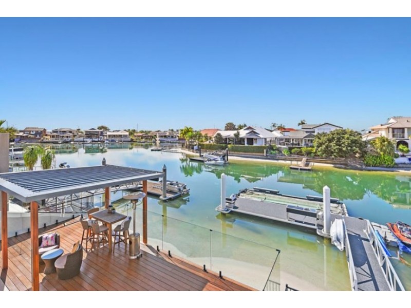 71 Tradewinds Avenue, Paradise Point QLD 4216