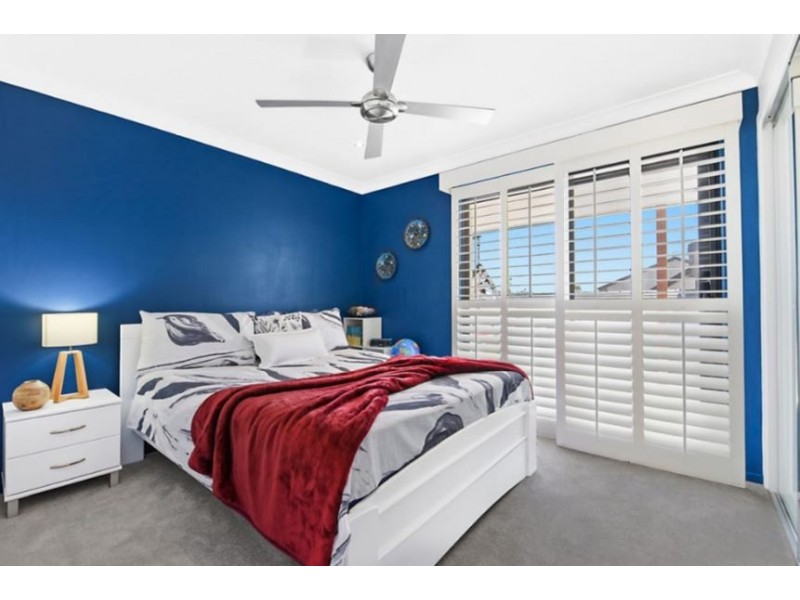 71 Tradewinds Avenue, Paradise Point QLD 4216