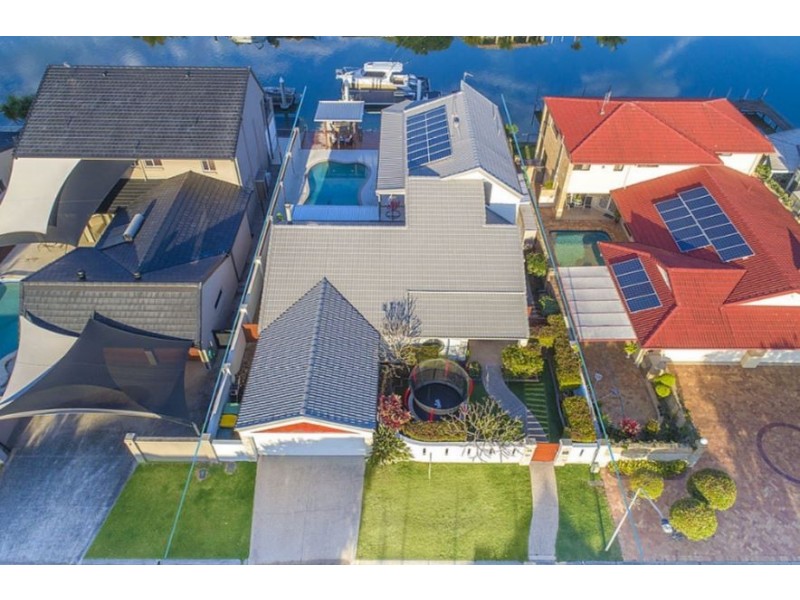 71 Tradewinds Avenue, Paradise Point QLD 4216