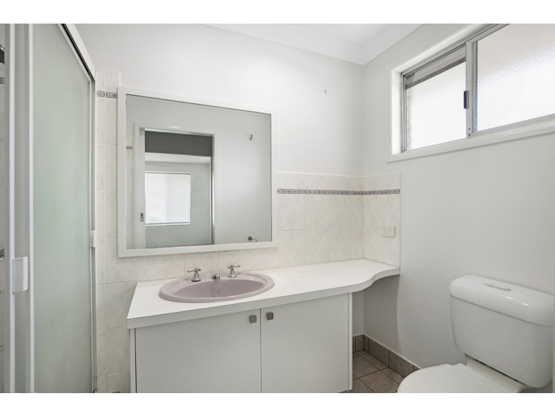 6 Bunya Place, Palm Beach QLD 4221