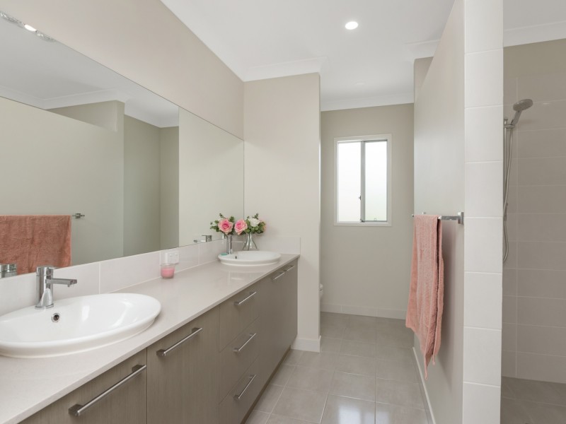 48-54 Martin Place, Tamborine QLD 4270