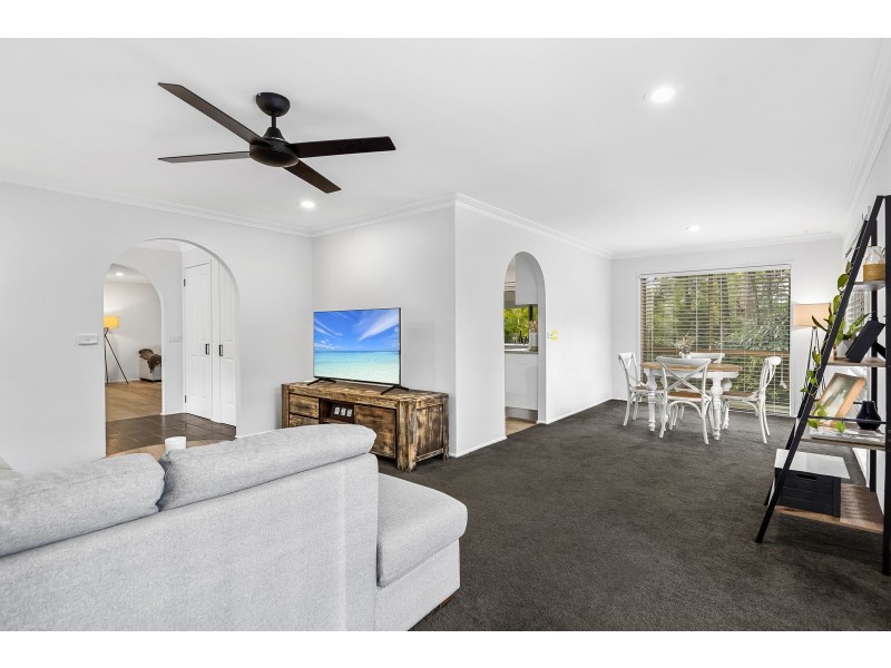 12 Josephine Terrace, Highland Park QLD 4211