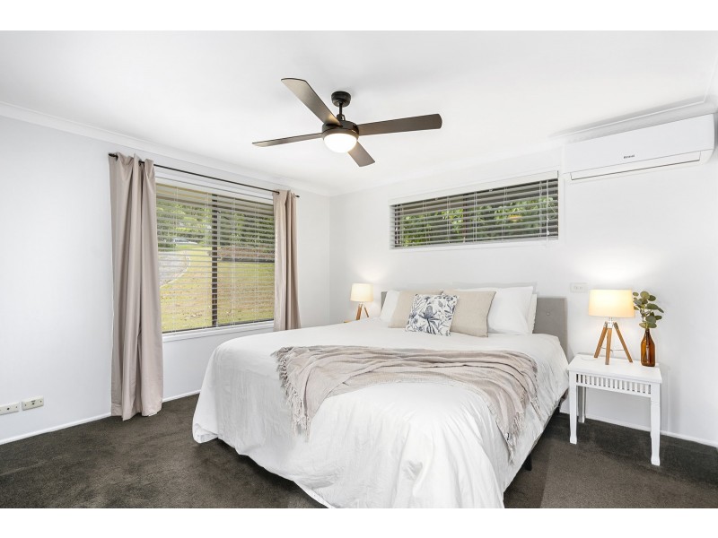 12 Josephine Terrace, Highland Park QLD 4211